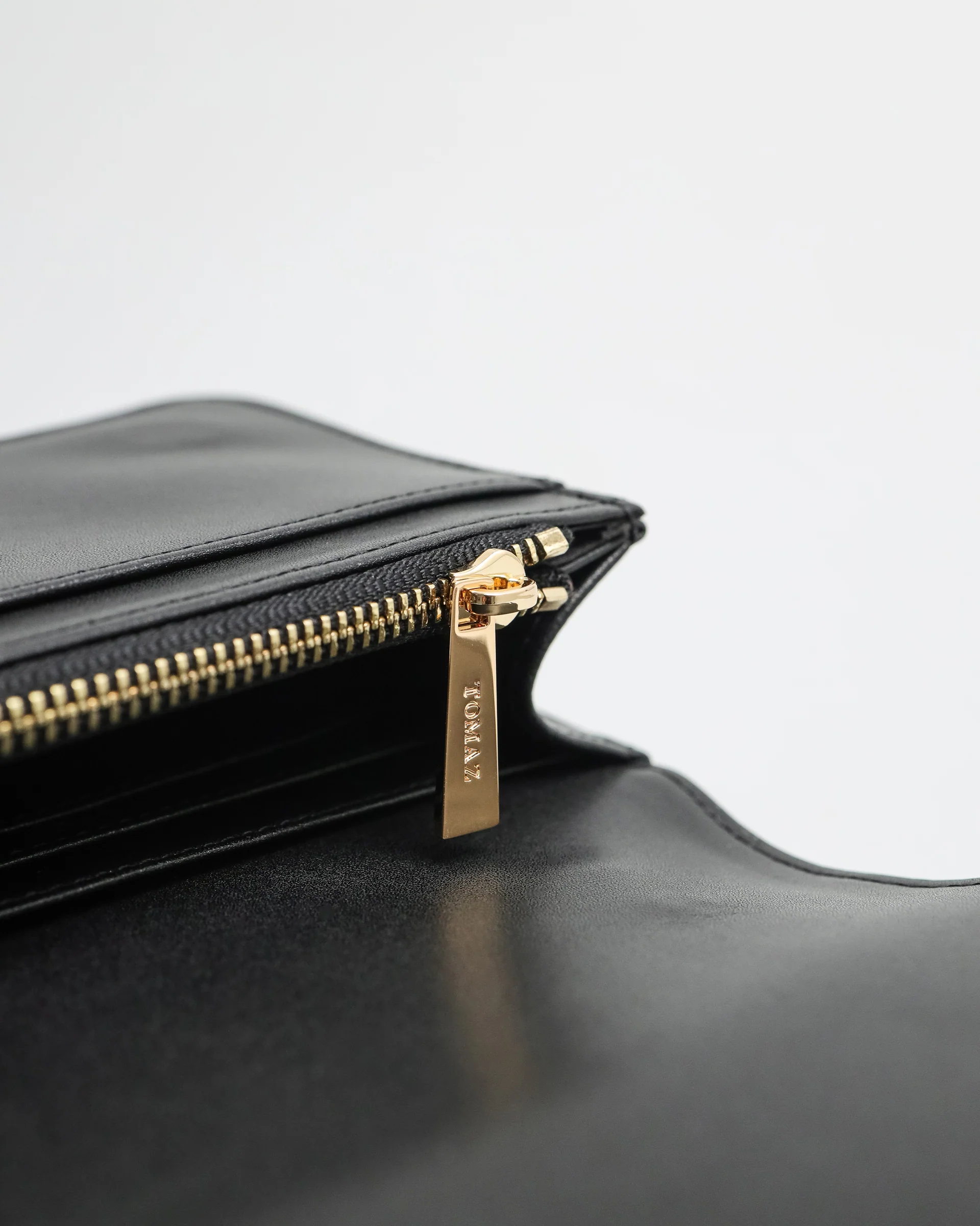 Tomaz BL178 Ladies Sling Bag - Image 3
