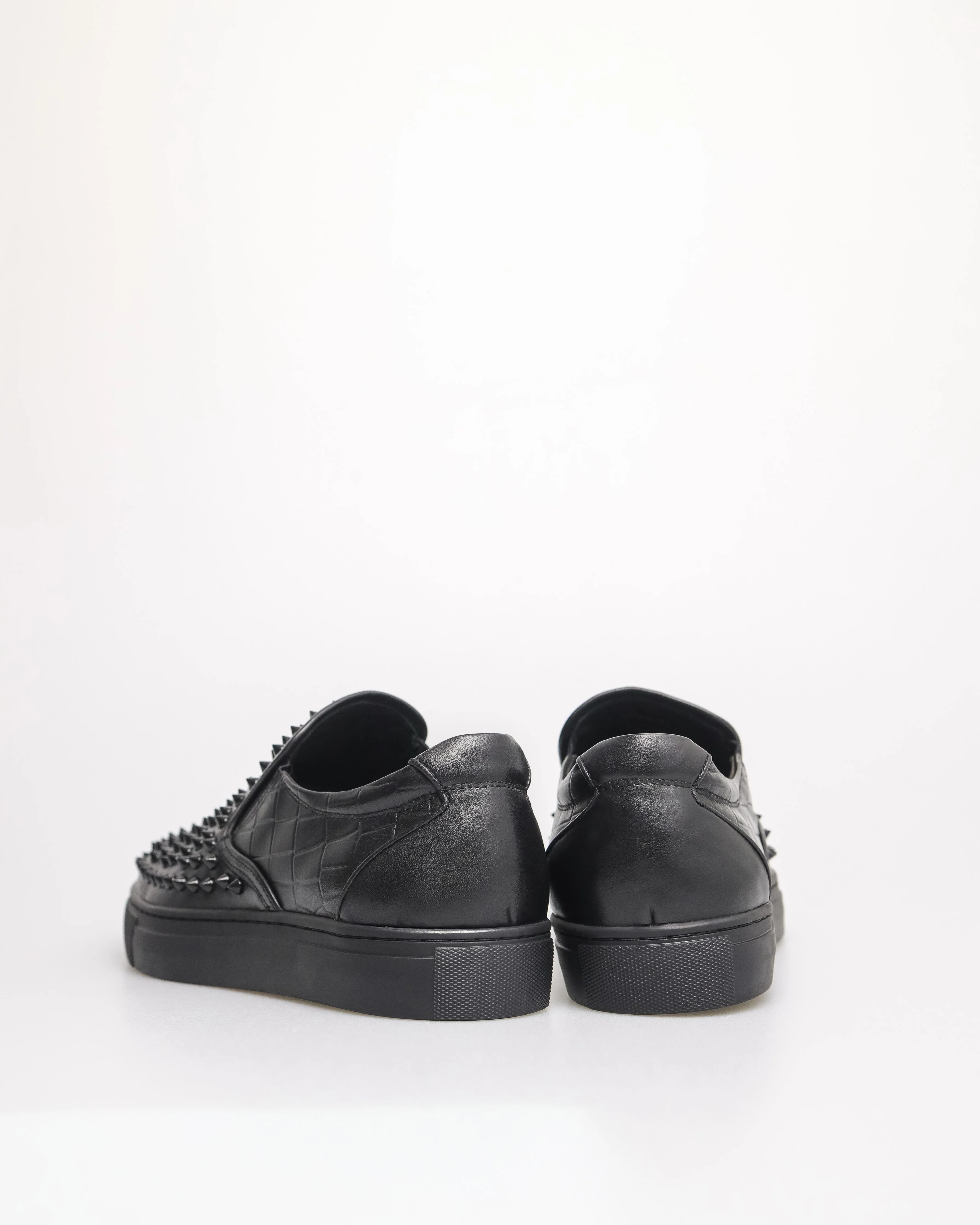 Tomaz C556 Men's Studded Sneakers - Image 3