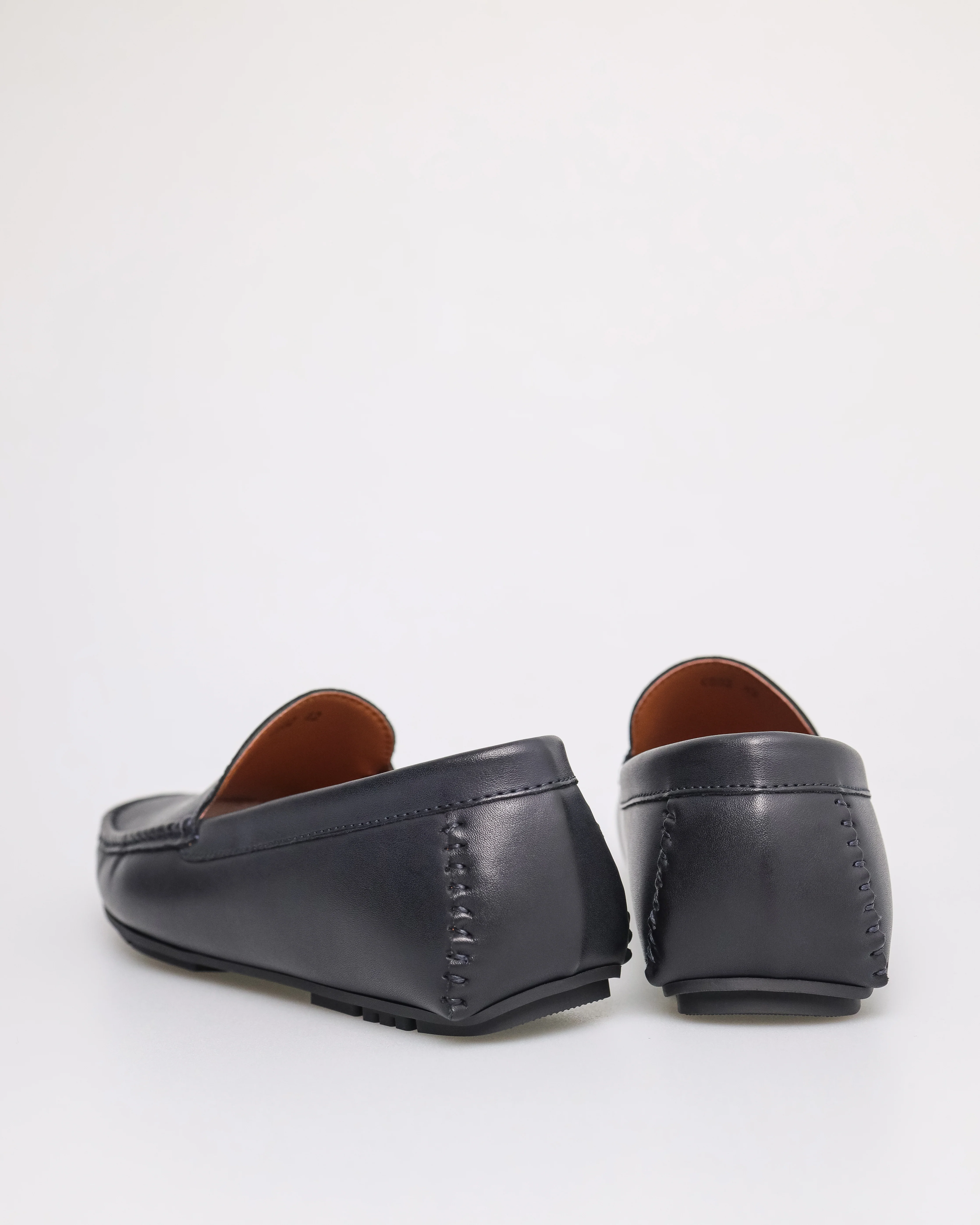 Tomaz C582 Men's Plain Moccasins - Image 11