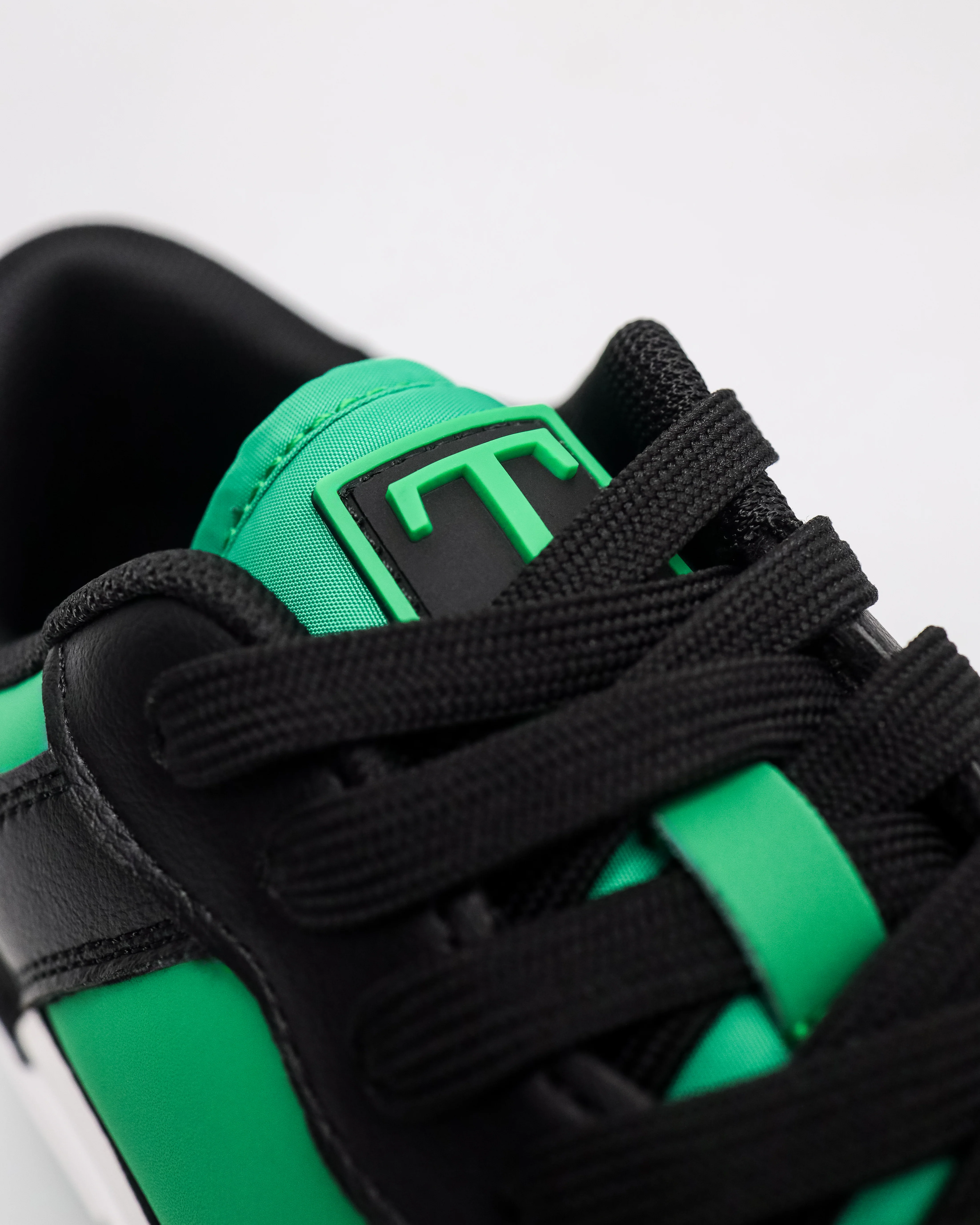 Tomaz C675M Men's Modern Stride Sneakers - Image 12