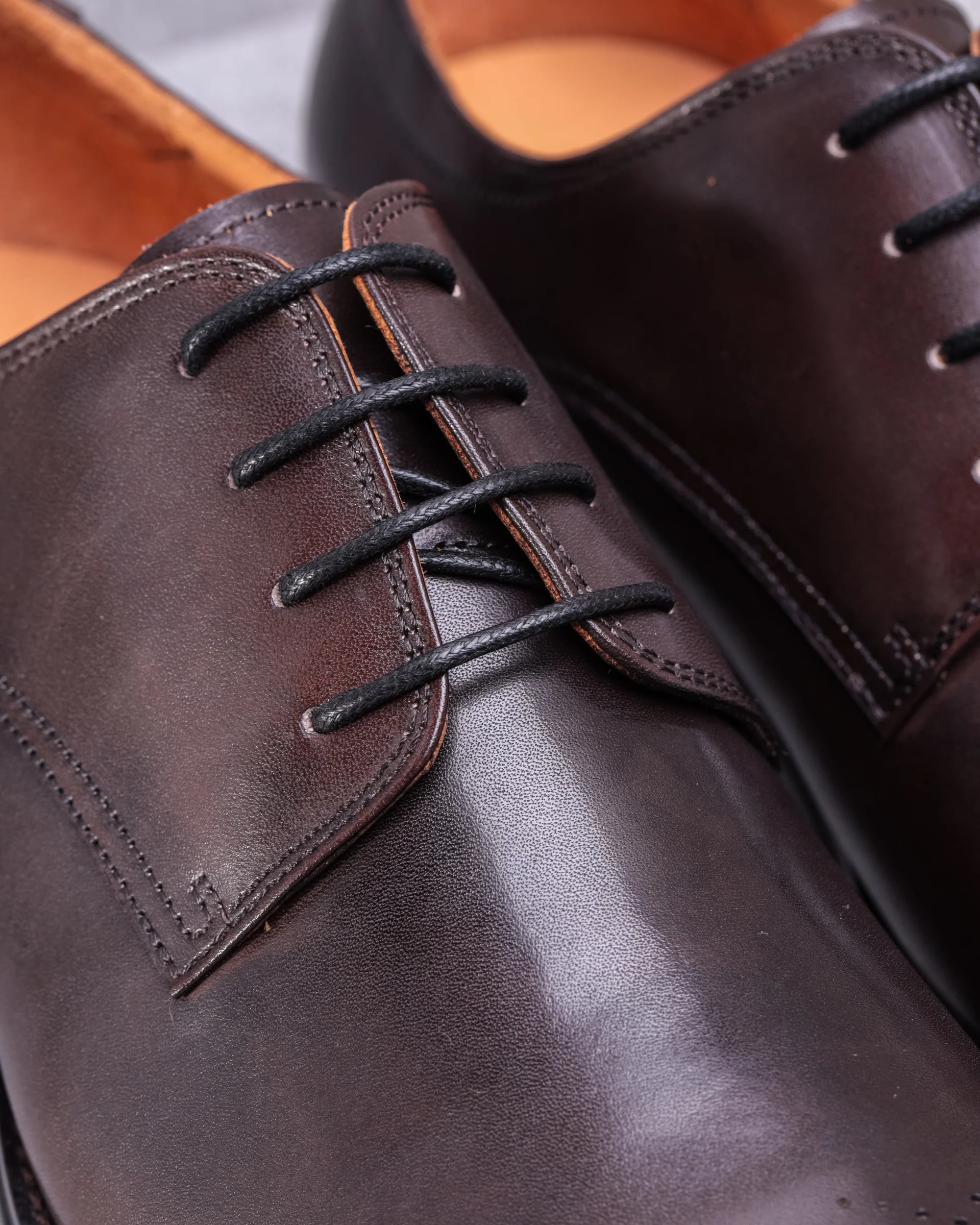 Tomaz F305 Men's Medallion Toe Derby - Image 6