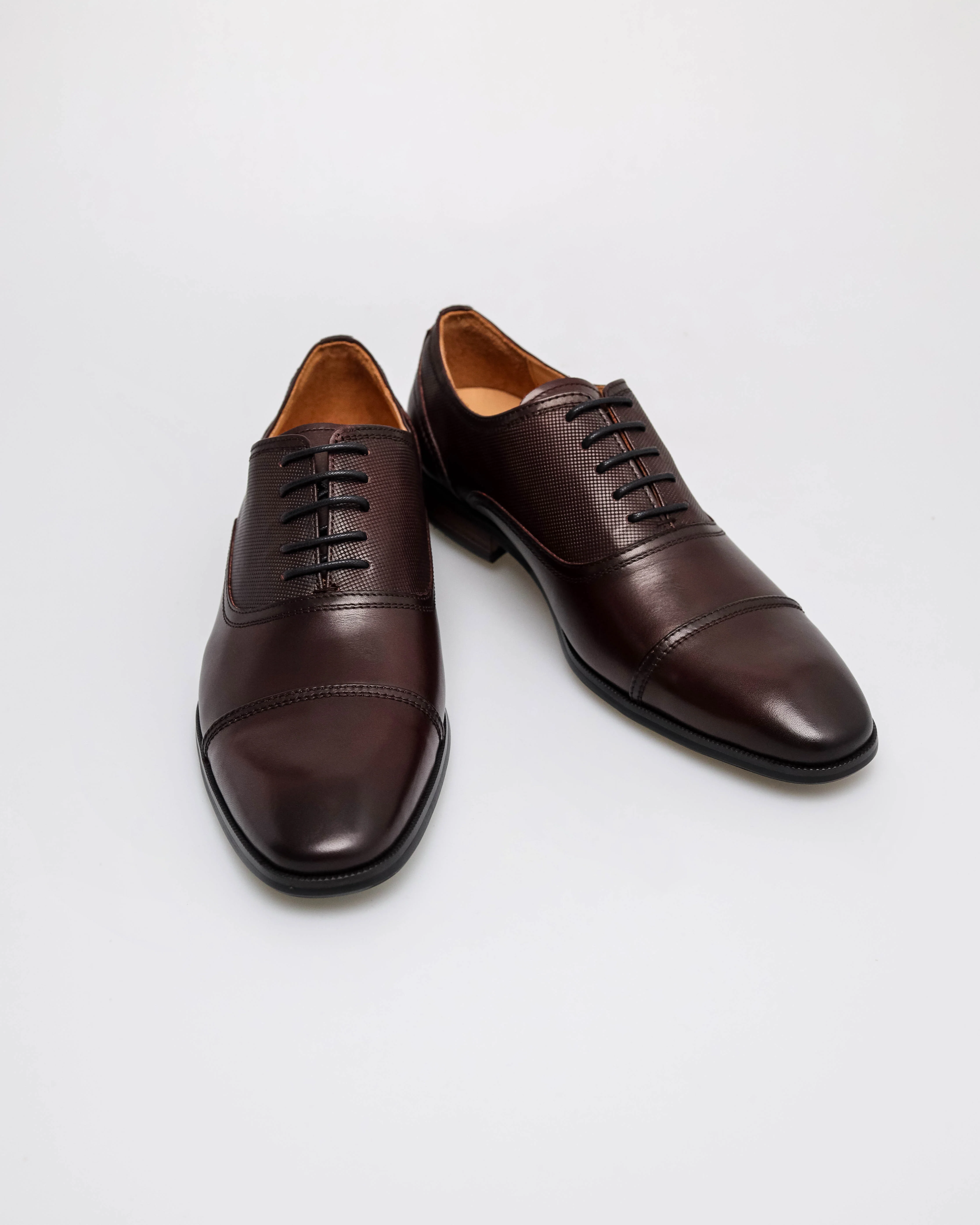 Tomaz F342 Men's Oxford - Image 10
