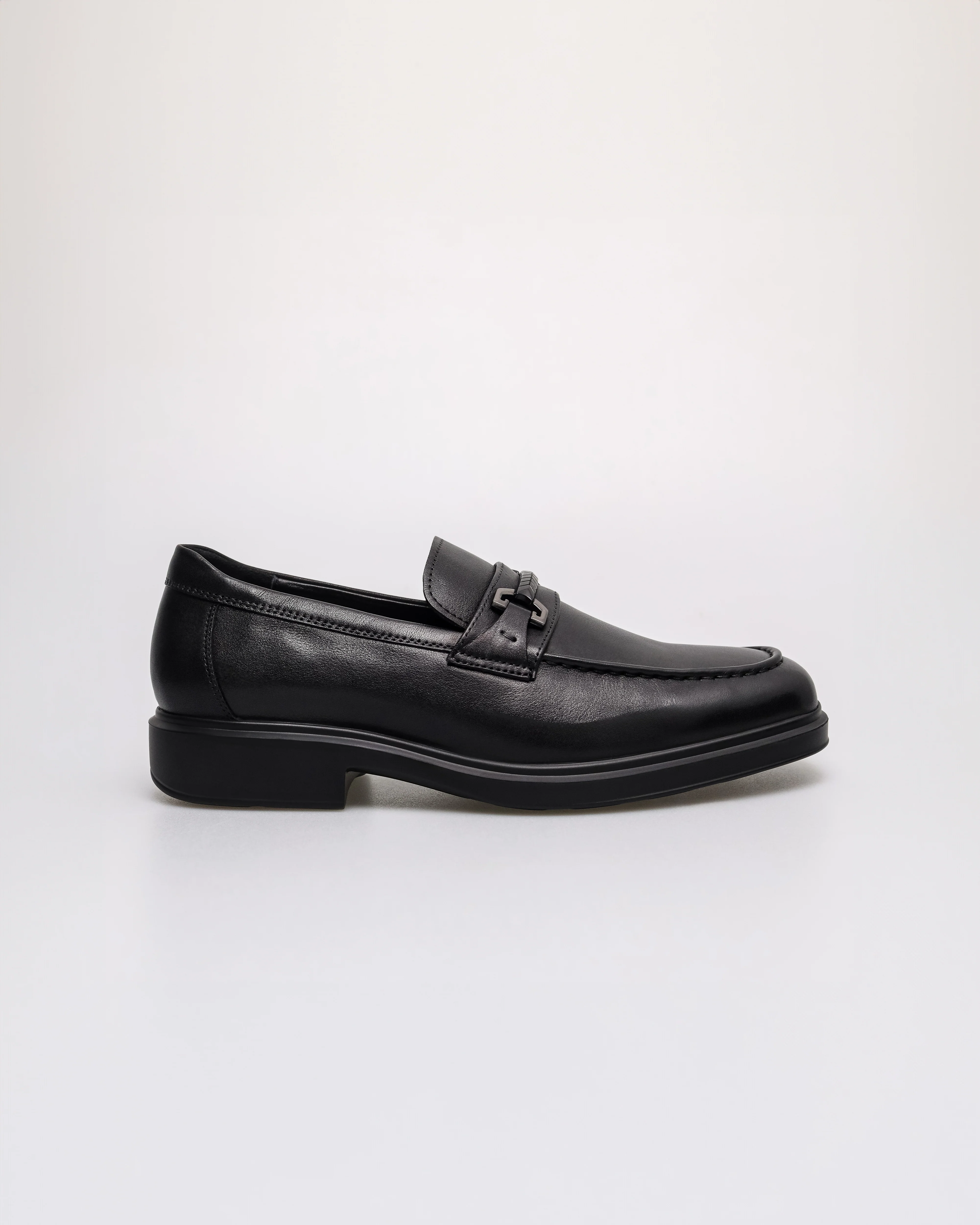 Tomaz F440 Men's Buckle Tread Loafers - Image 5