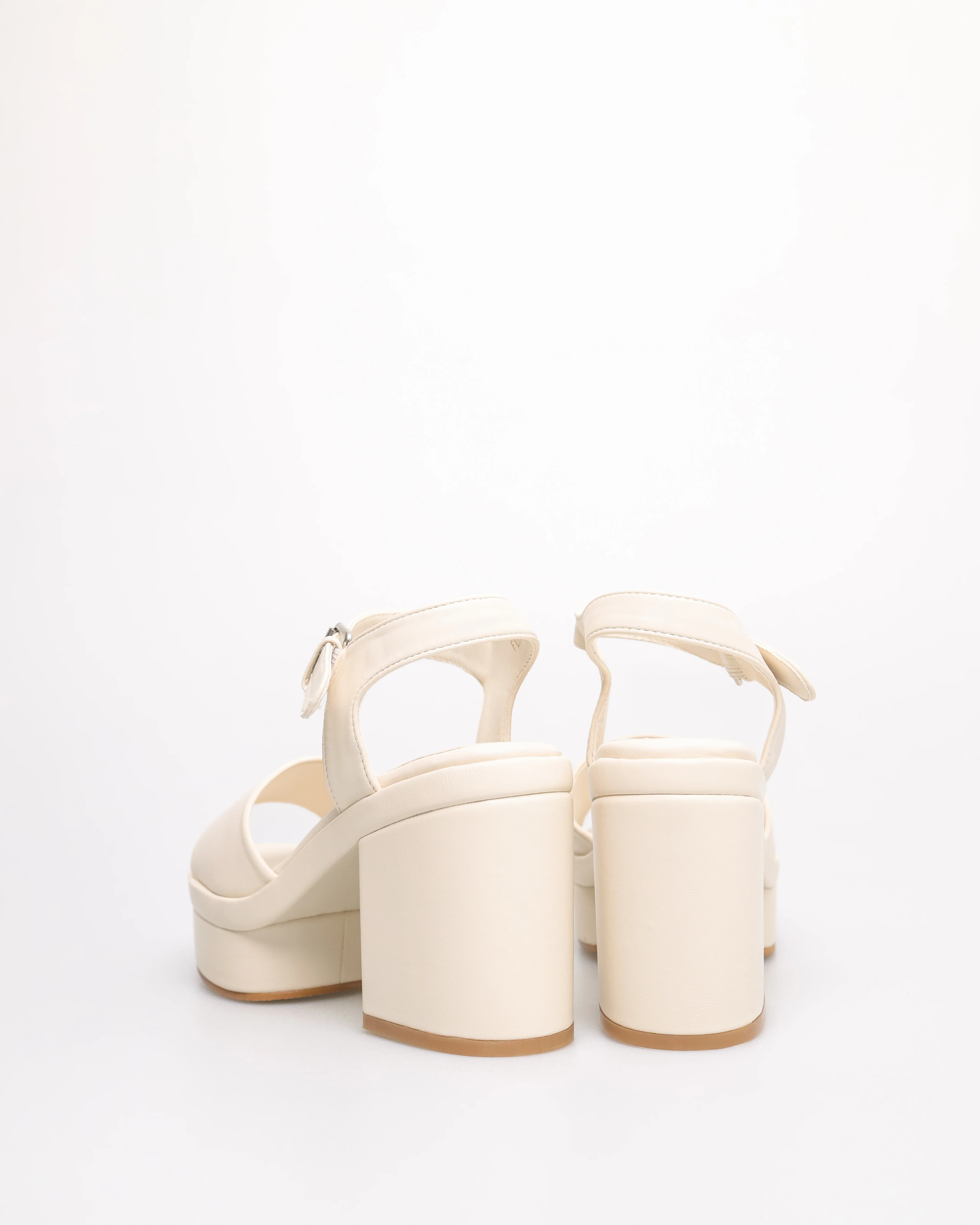 Tomaz FL074 Ladies Slingback Block Heels - Image 3