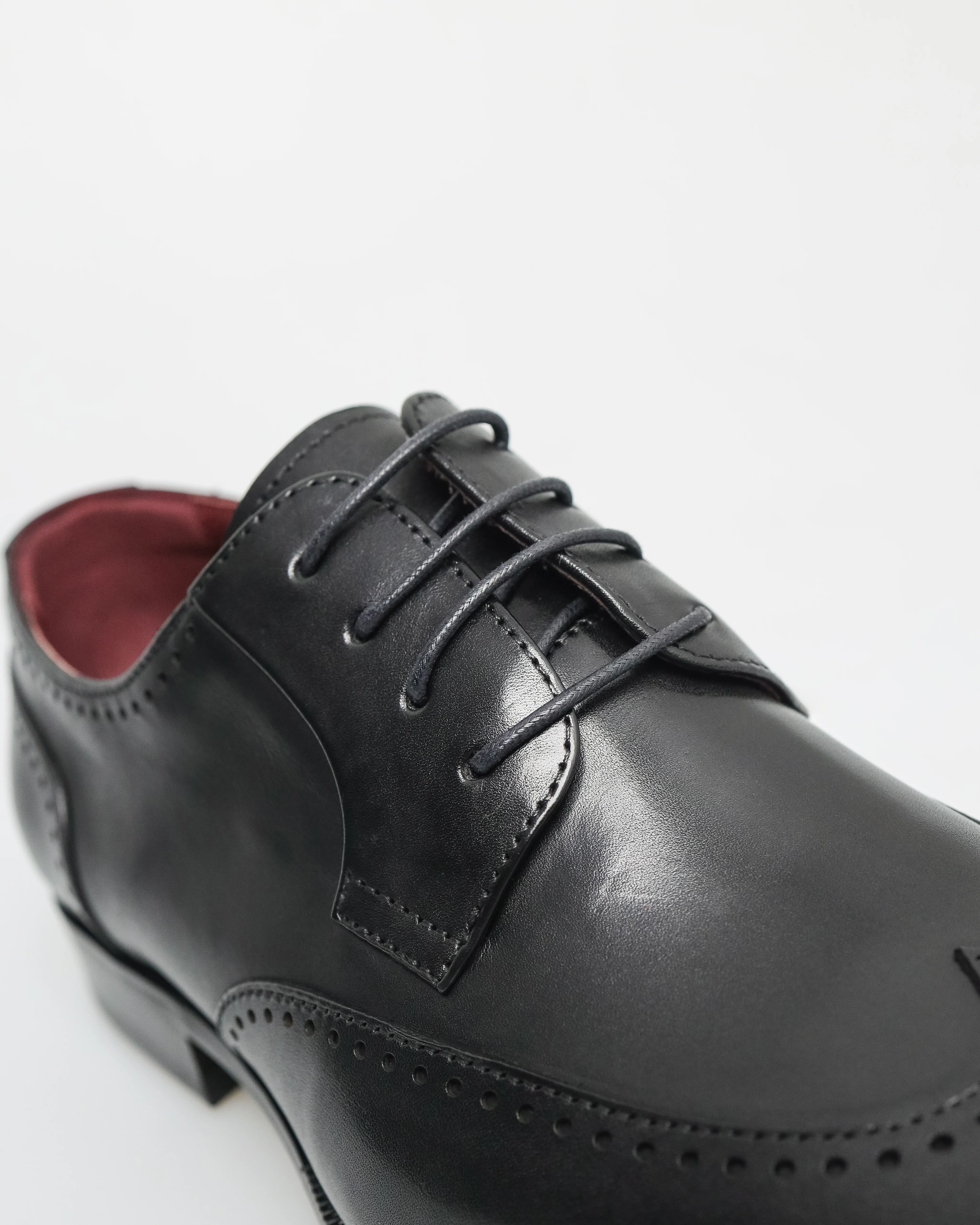 Tomaz HF080 Men's Refined Brogue Derby - Image 4