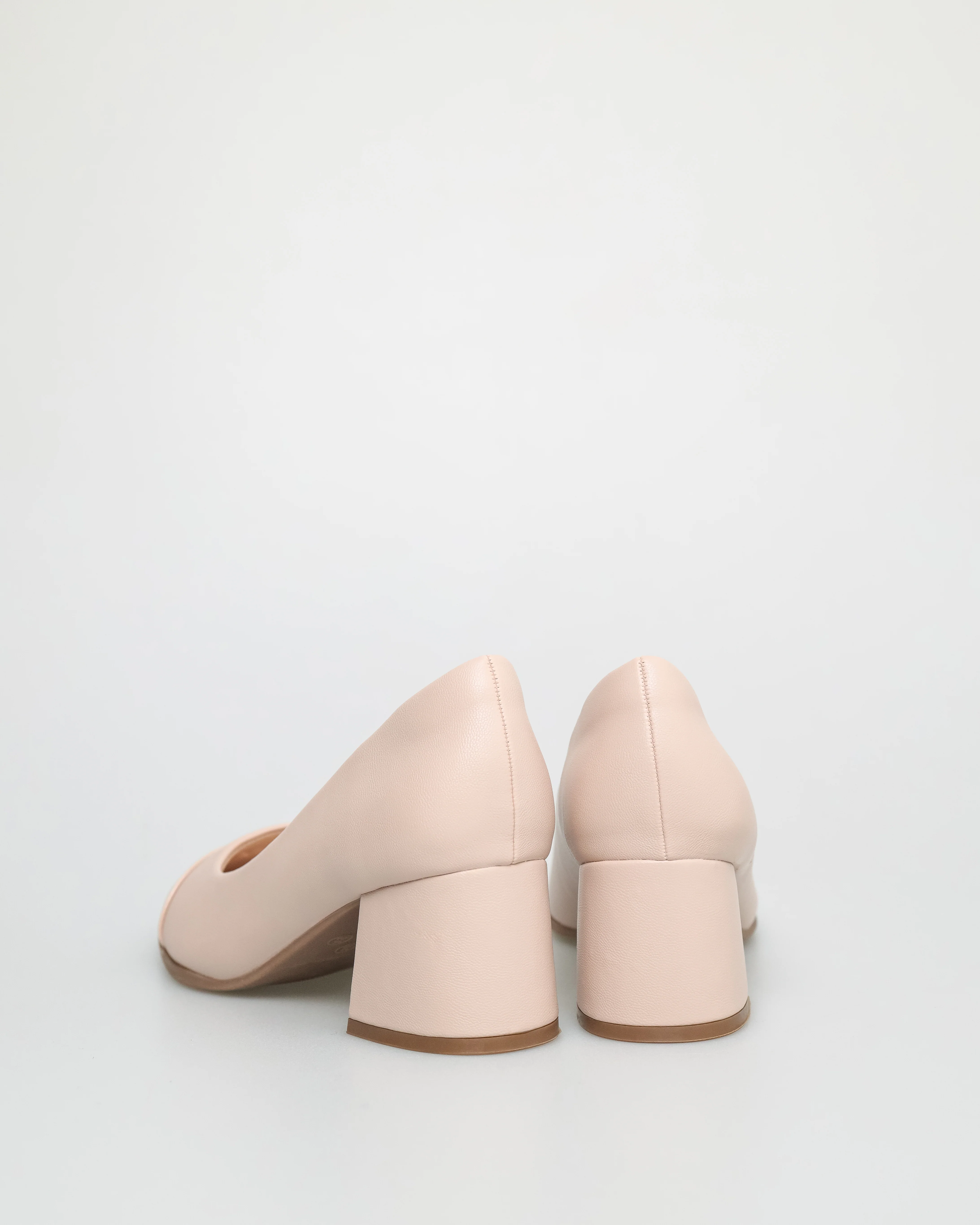 Tomaz NN305 Ladies Glossy Point Formal Heels - Image 7