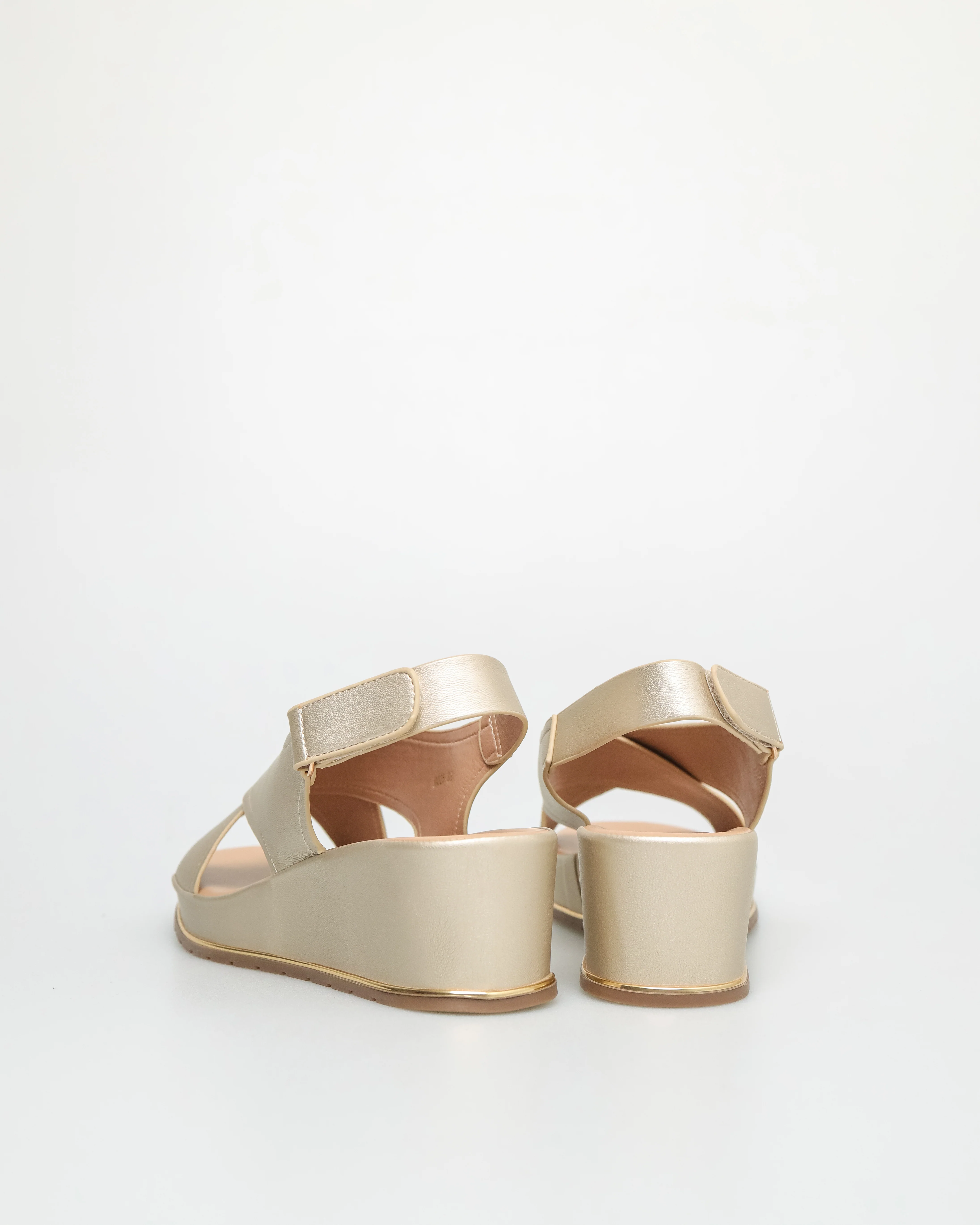 Tomaz NN325 Ladies Double Cross Strap Sandal - Image 11