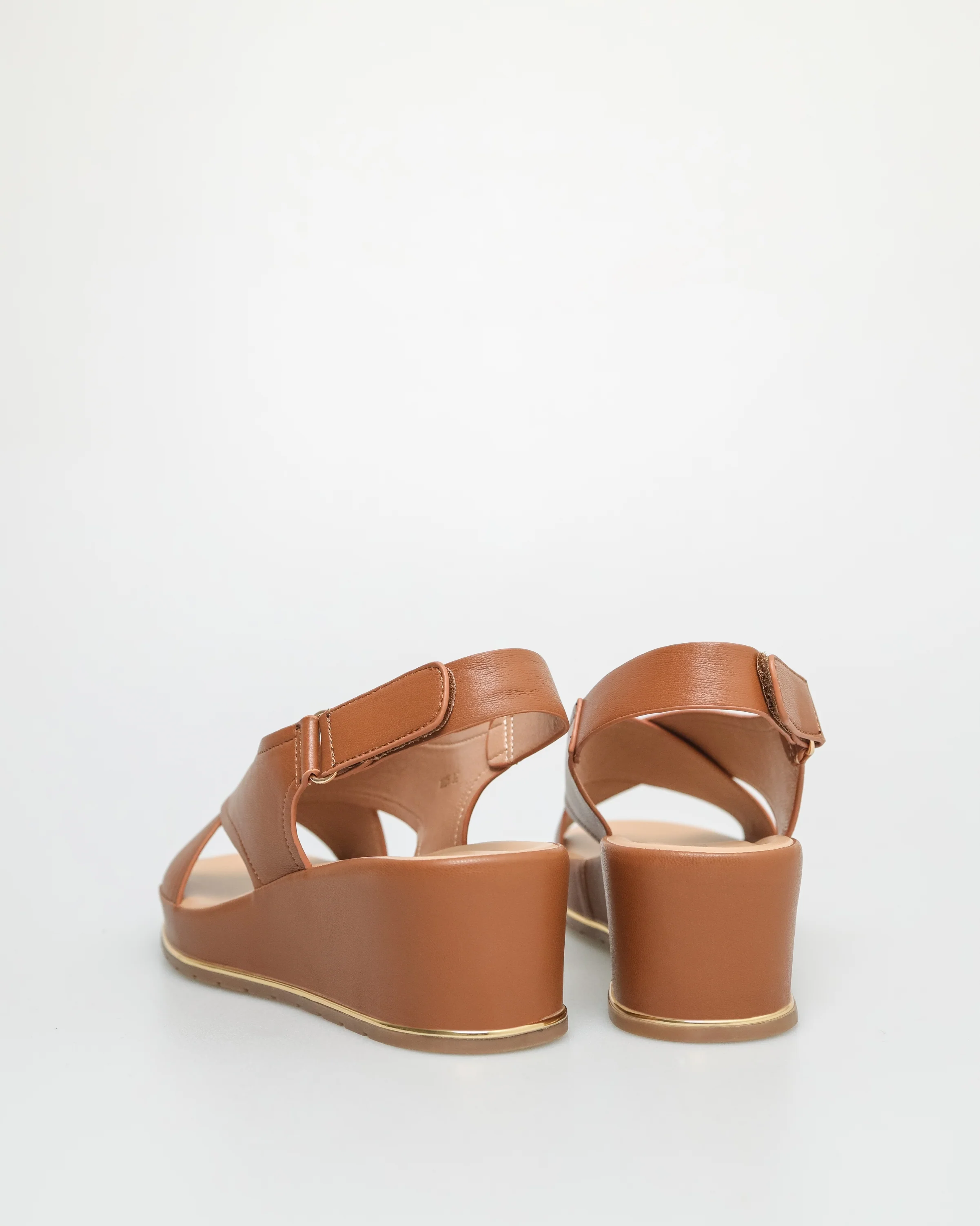 Tomaz NN325 Ladies Double Cross Strap Sandal - Image 7