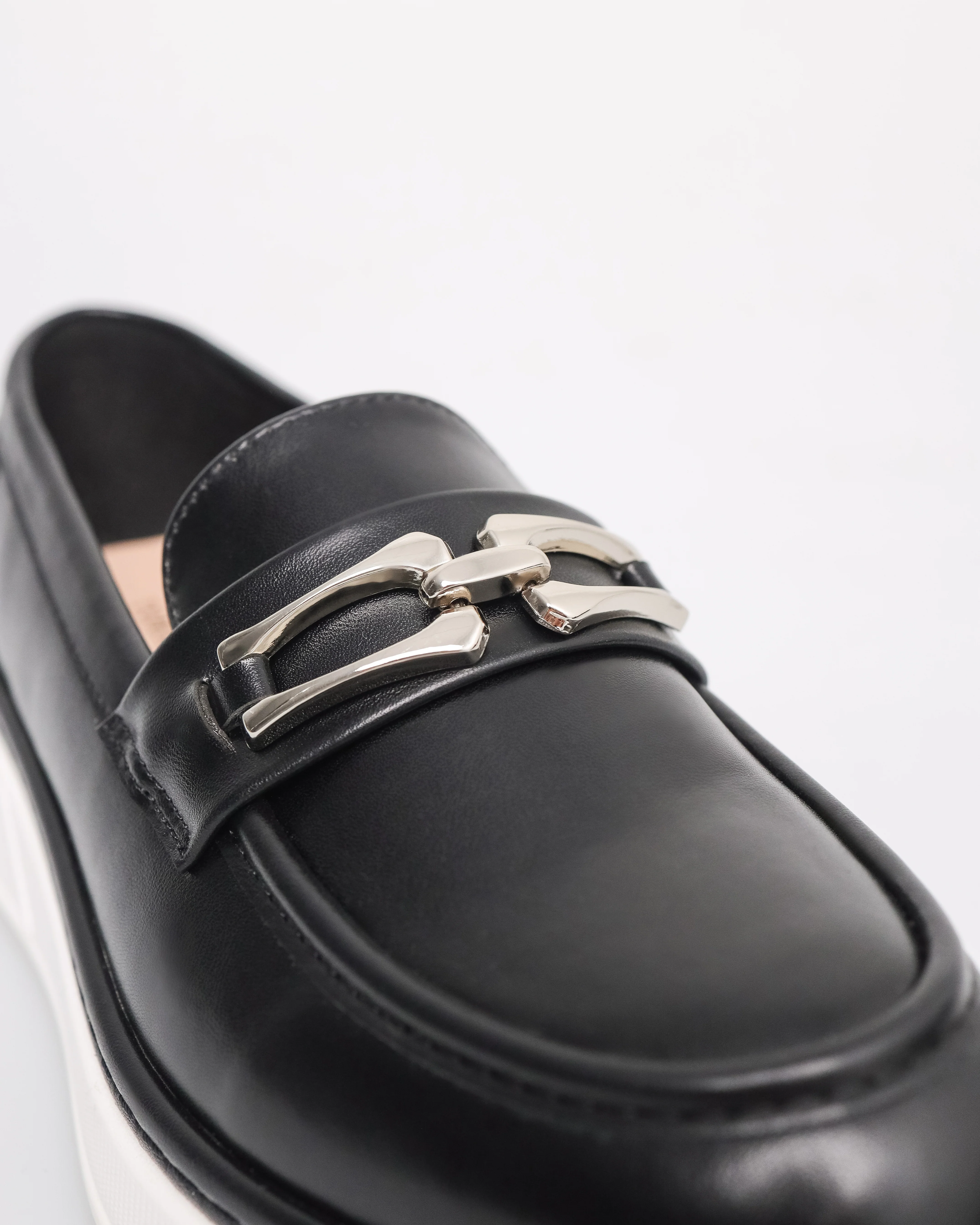 Tomaz NN404 Ladies Buckle Loafers - Image 4