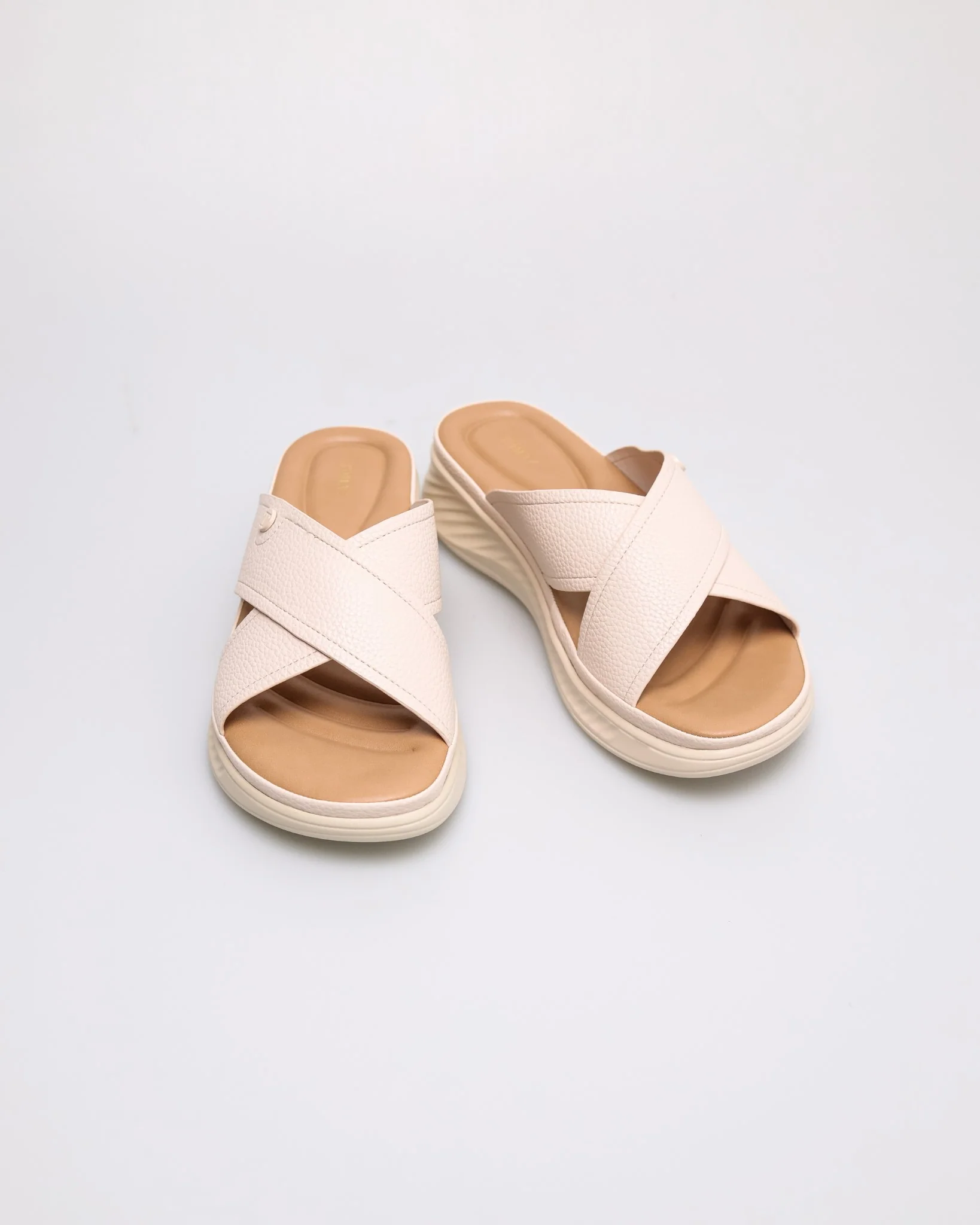 Tomaz NN666 Ladies Cross Strap Sandal - Image 10