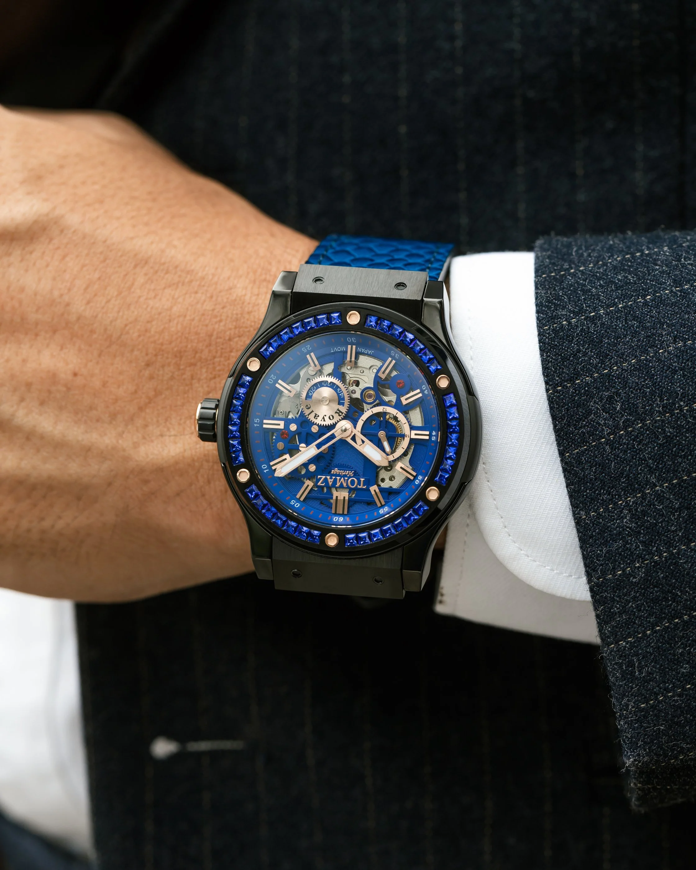 Tomaz Royale TW014B-D3 Crystal Watch – Salmon Leather Strap - Image 9