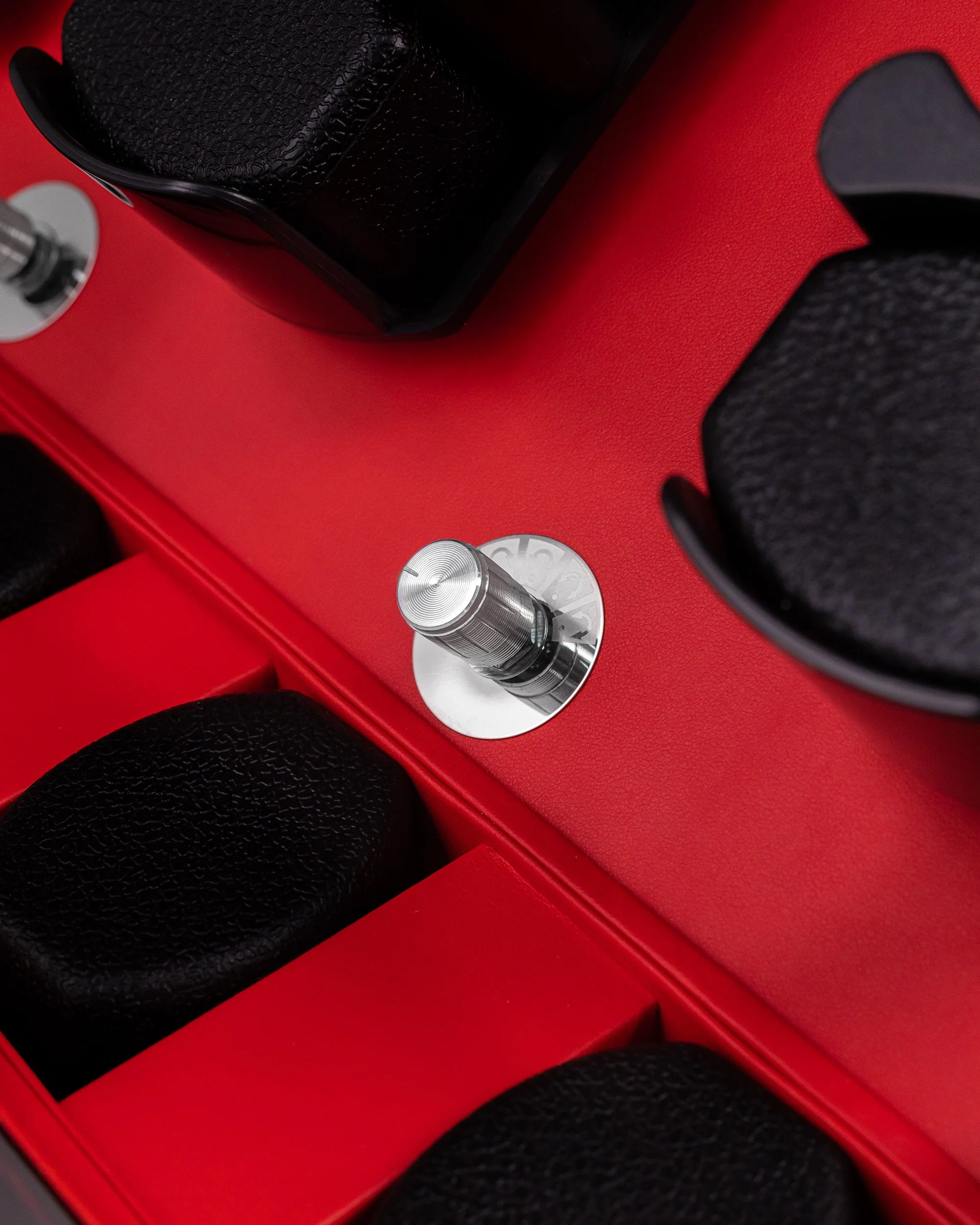 Tomaz TWMD19 Watch Winder S8+6 (Ebony+Red) Black Cushion - Image 4