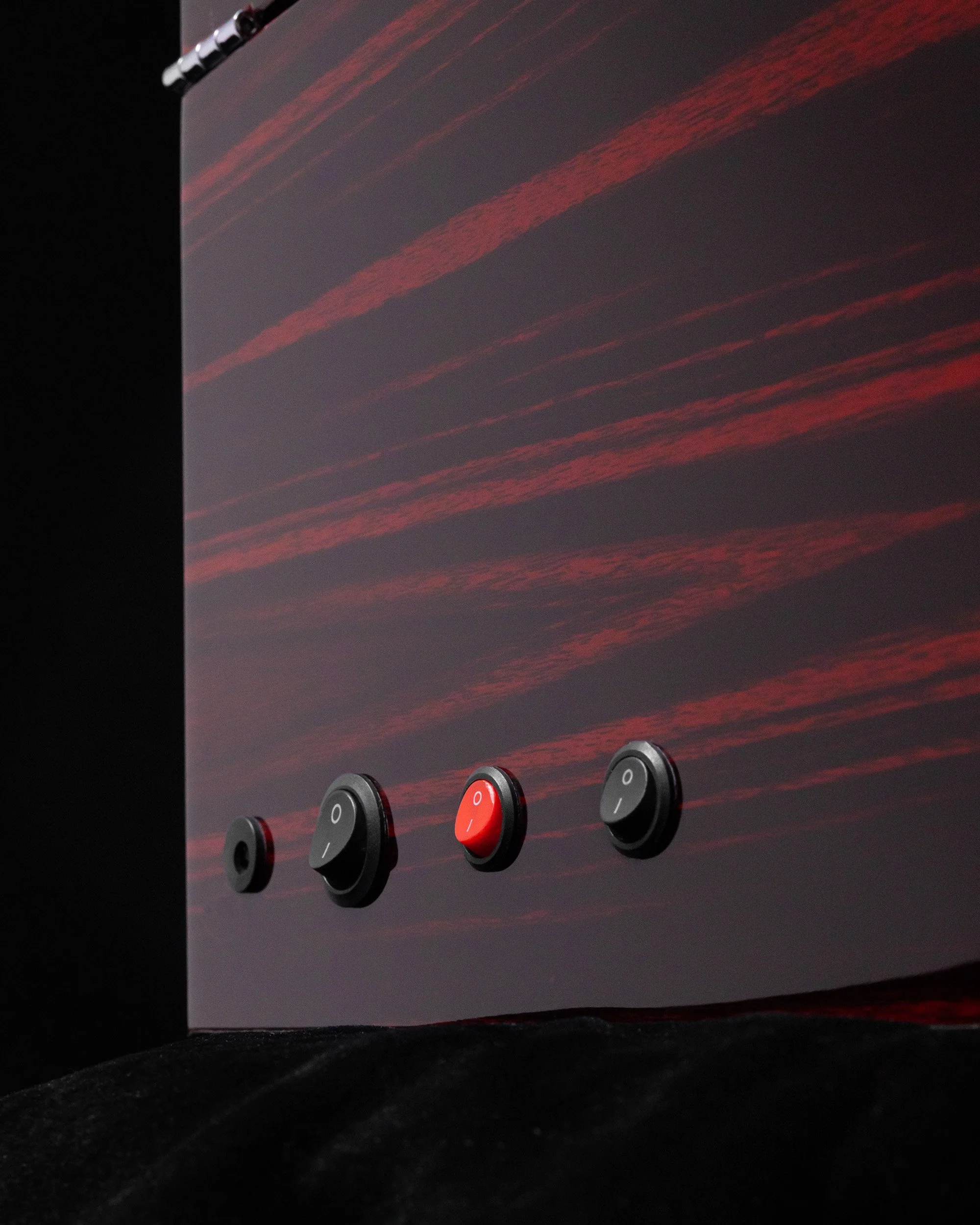Tomaz TWMD19 Watch Winder S8+6 (Ebony+Red) Black Cushion - Image 7